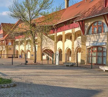 Strand Apartmanok *