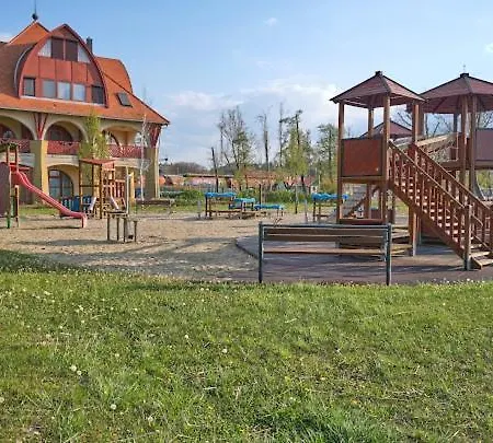 Appartamento Strand Apartman *